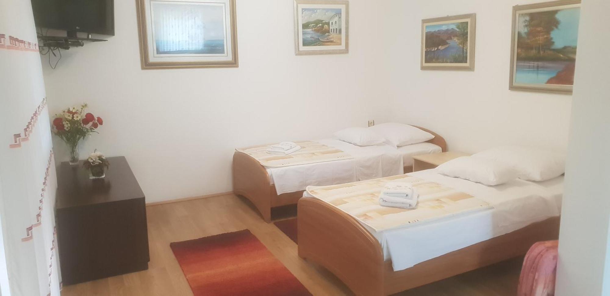 Apartments Mise Ogulin Zewnętrze zdjęcie