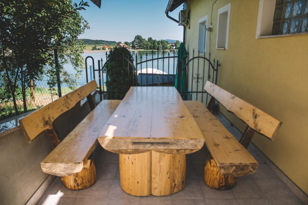 Apartments Mise Ogulin Zewnętrze zdjęcie