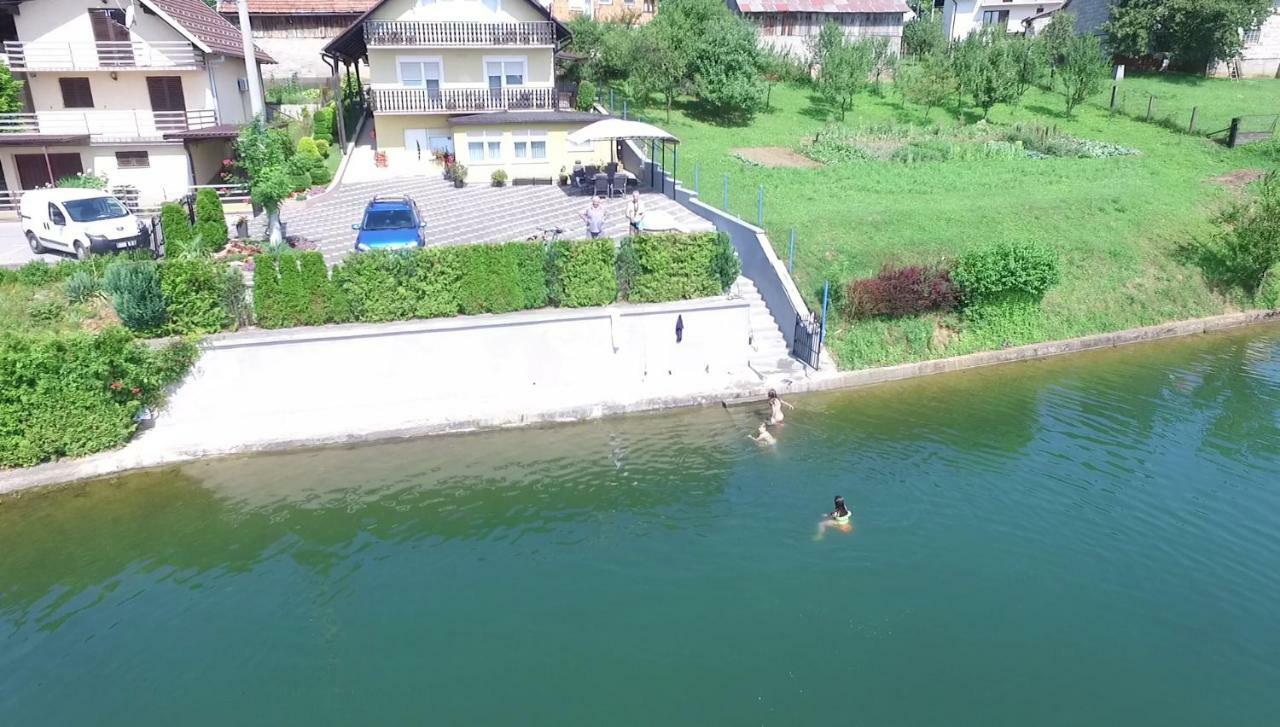 Apartments Mise Ogulin Zewnętrze zdjęcie
